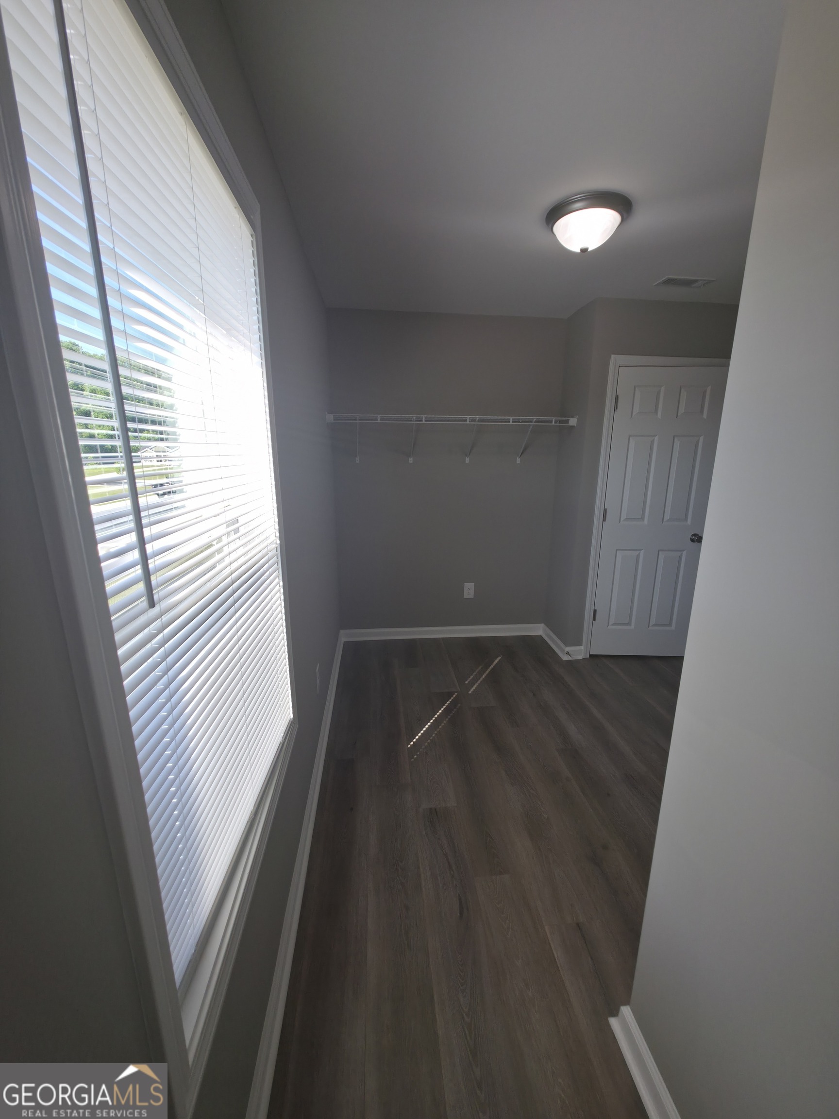 241 Charlotte Cir Property Photo 16