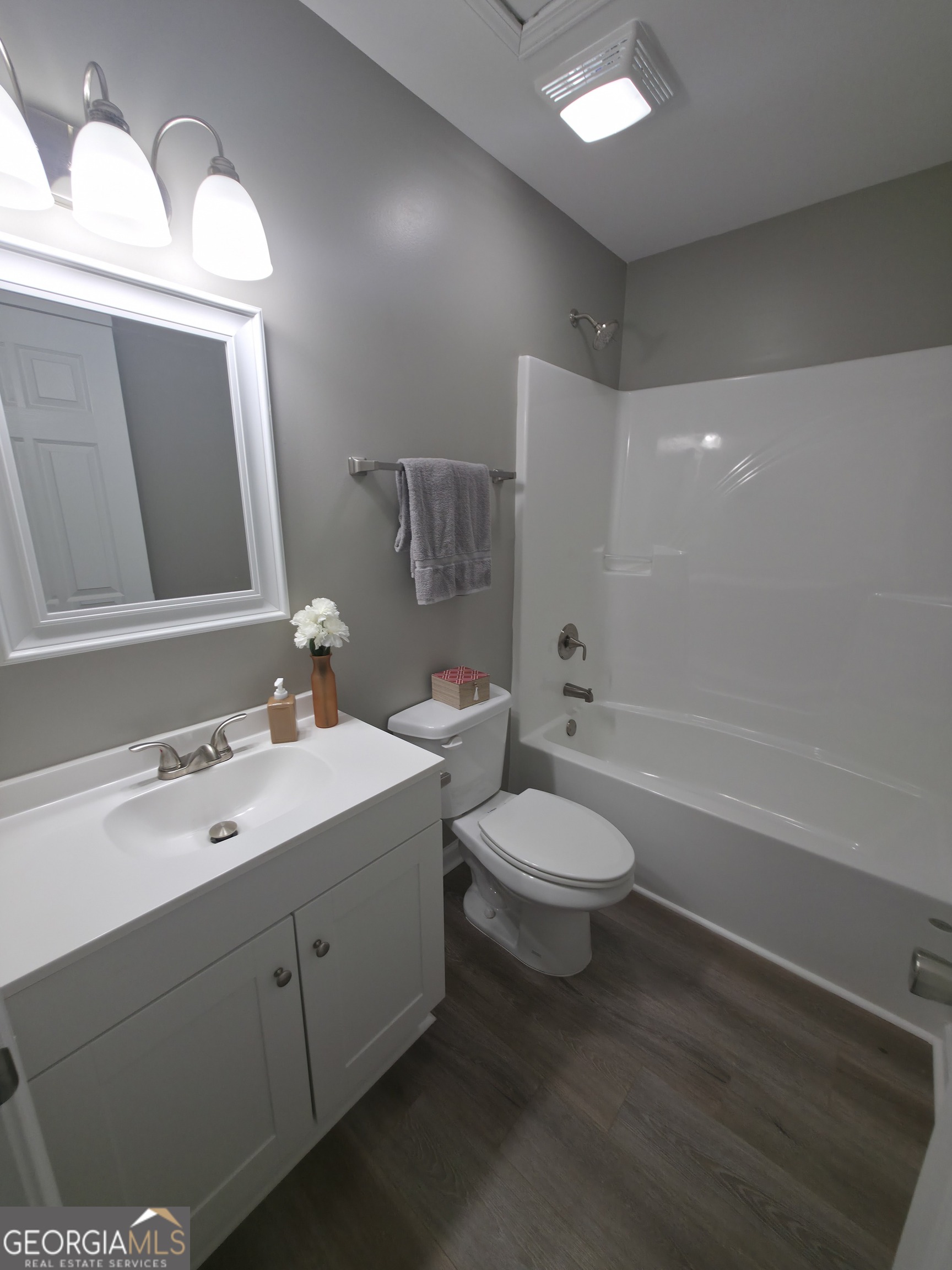 241 Charlotte Cir Property Photo 18