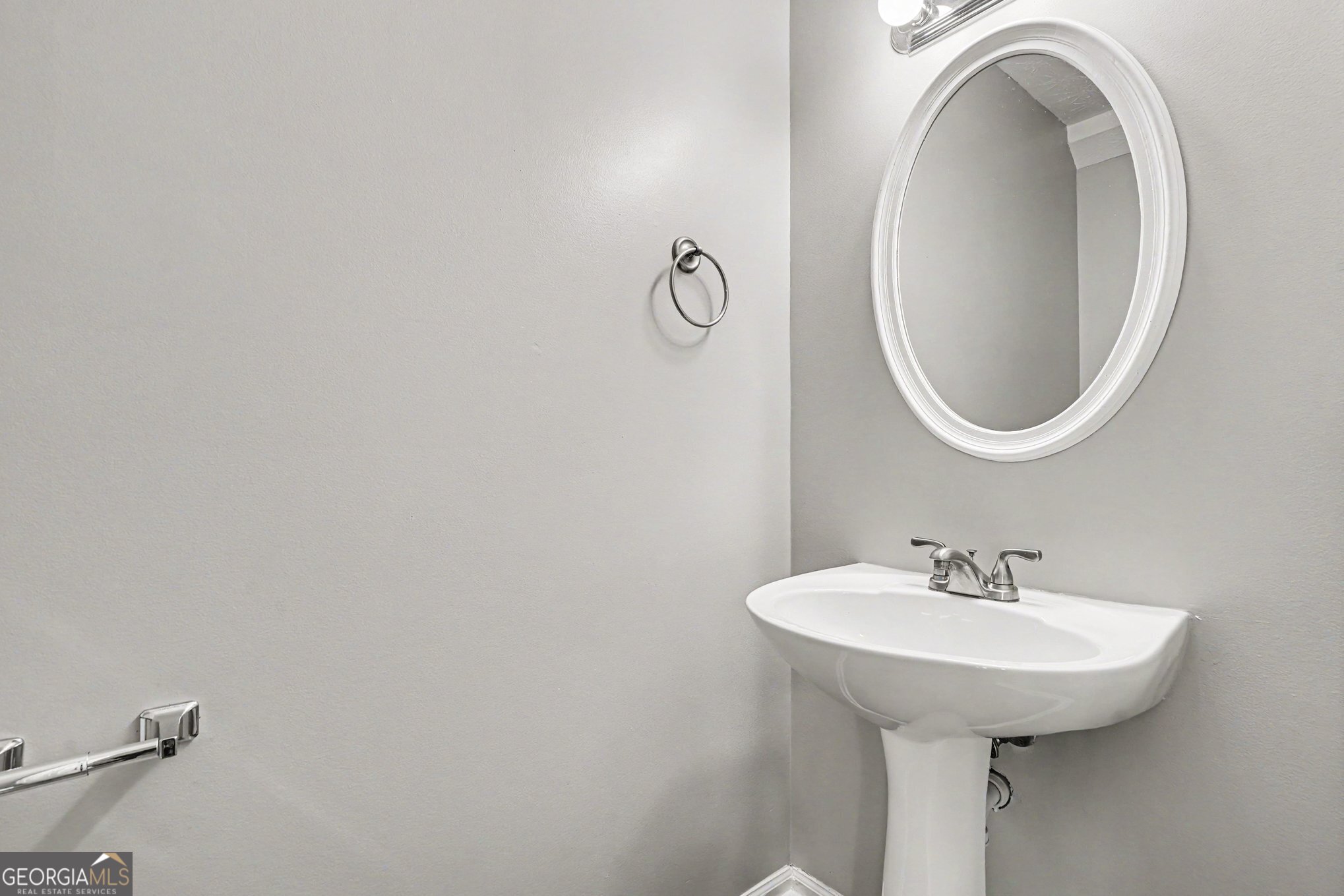 35 Arnold Way Property Photo 6