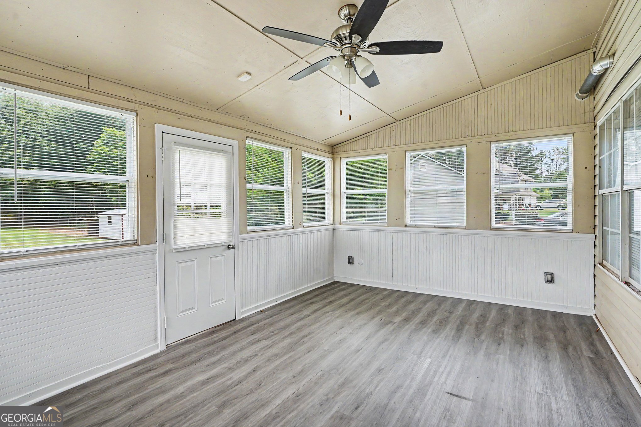 35 Arnold Way Property Photo 12