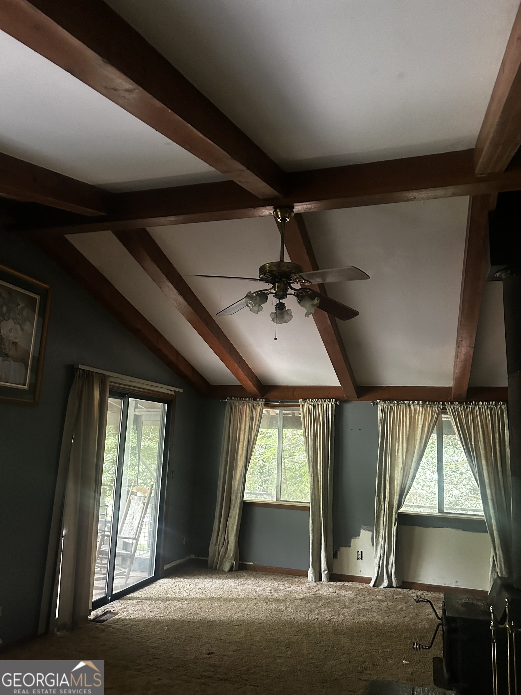 670 Ruby Lake Drive Property Photo 7