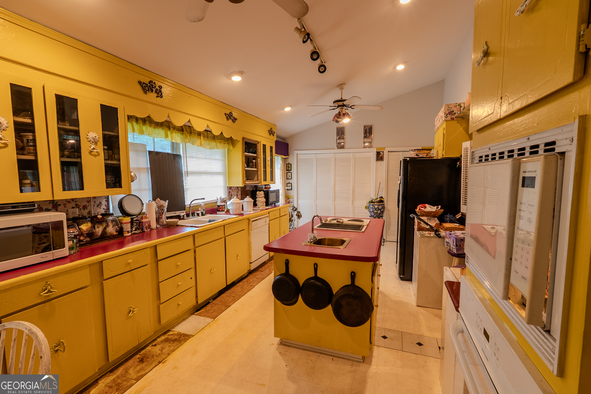 4962 John Kennedy Drive Property Photo 11