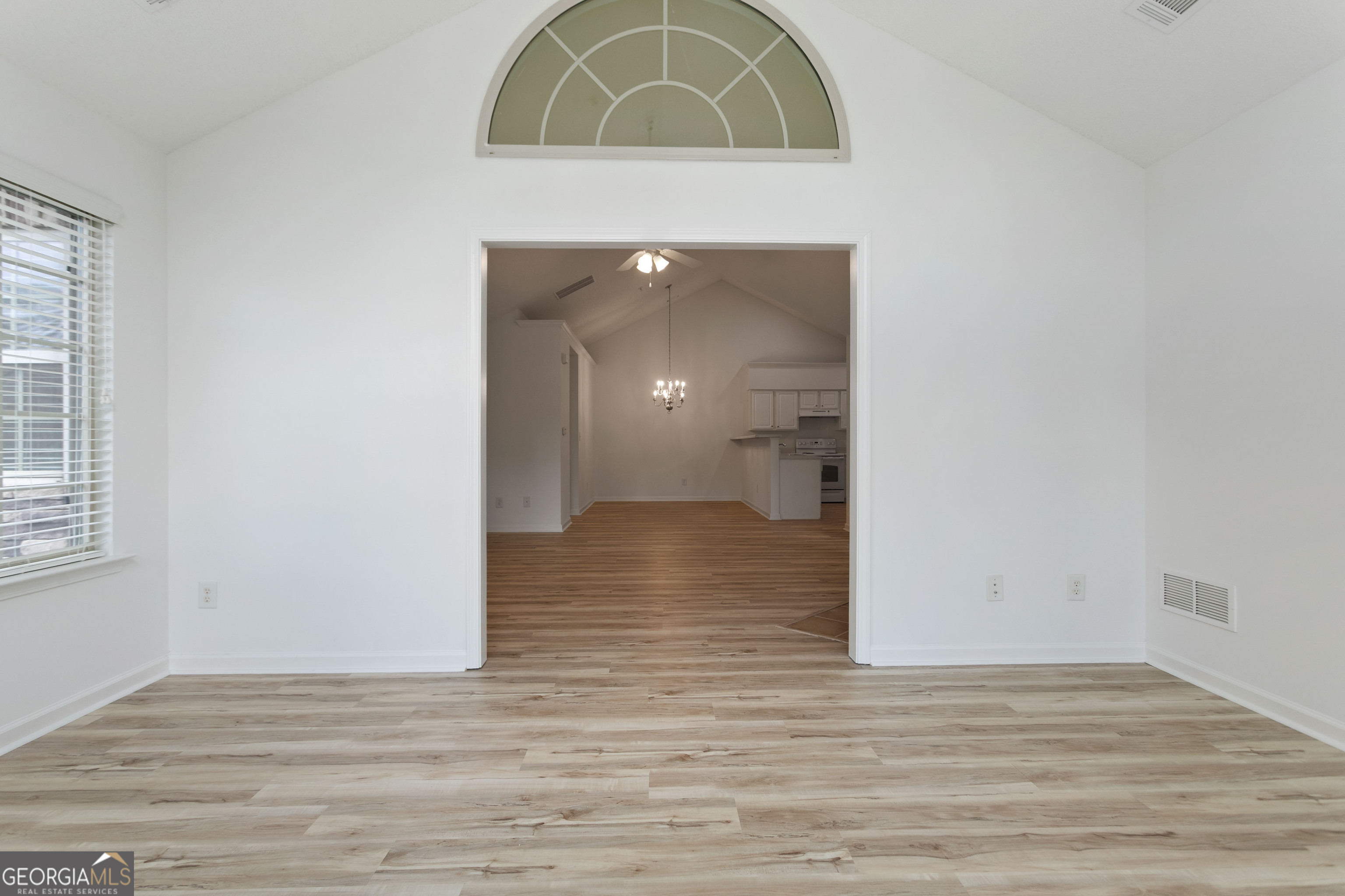 400 Silver Summit Drive Se Property Photo 15