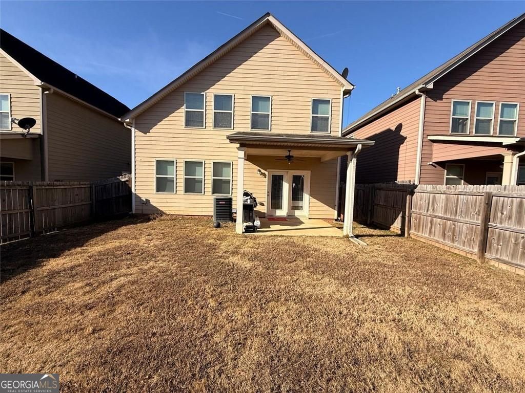 2450 Oakleaf Circle Property Photo 18