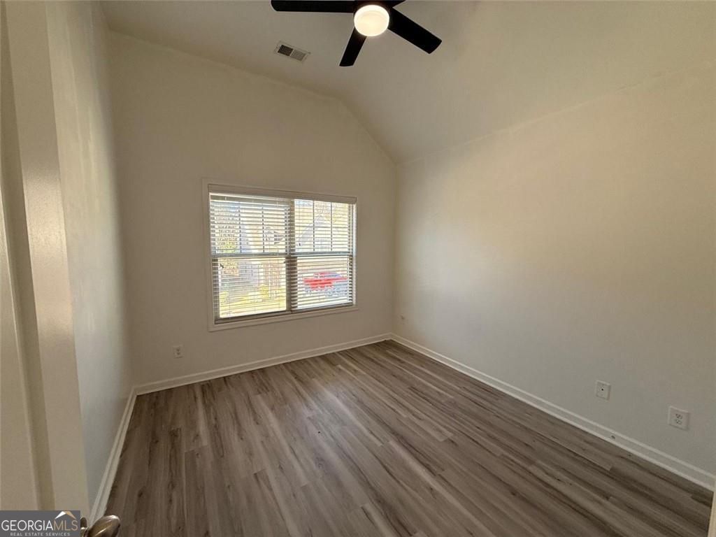 2450 Oakleaf Circle Property Photo 34