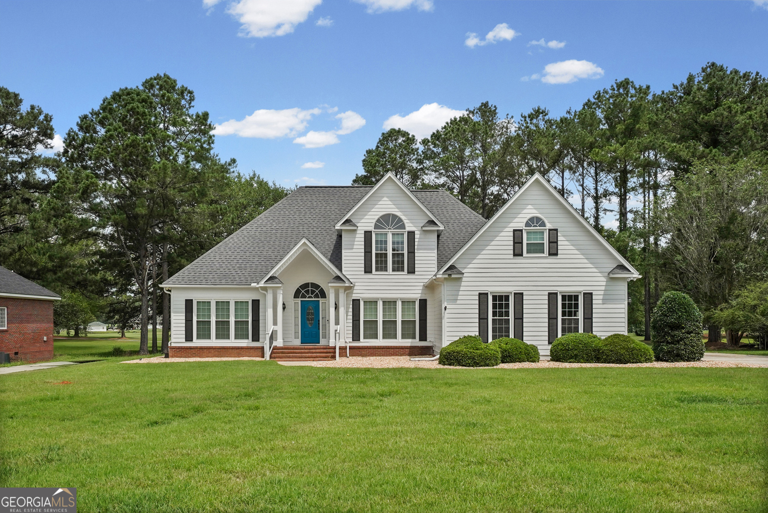 1007 River Pointe Drive Property Photo 1
