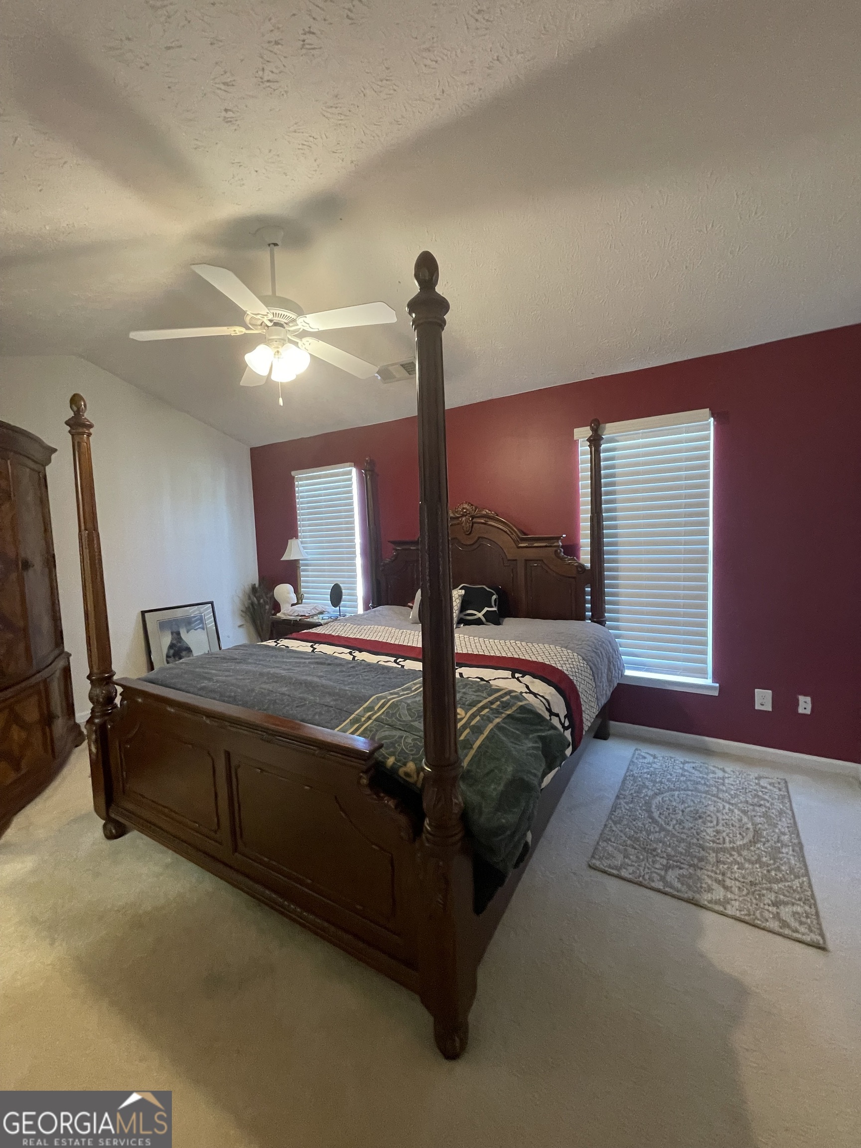 4911 Walden Lake Square Property Photo 14