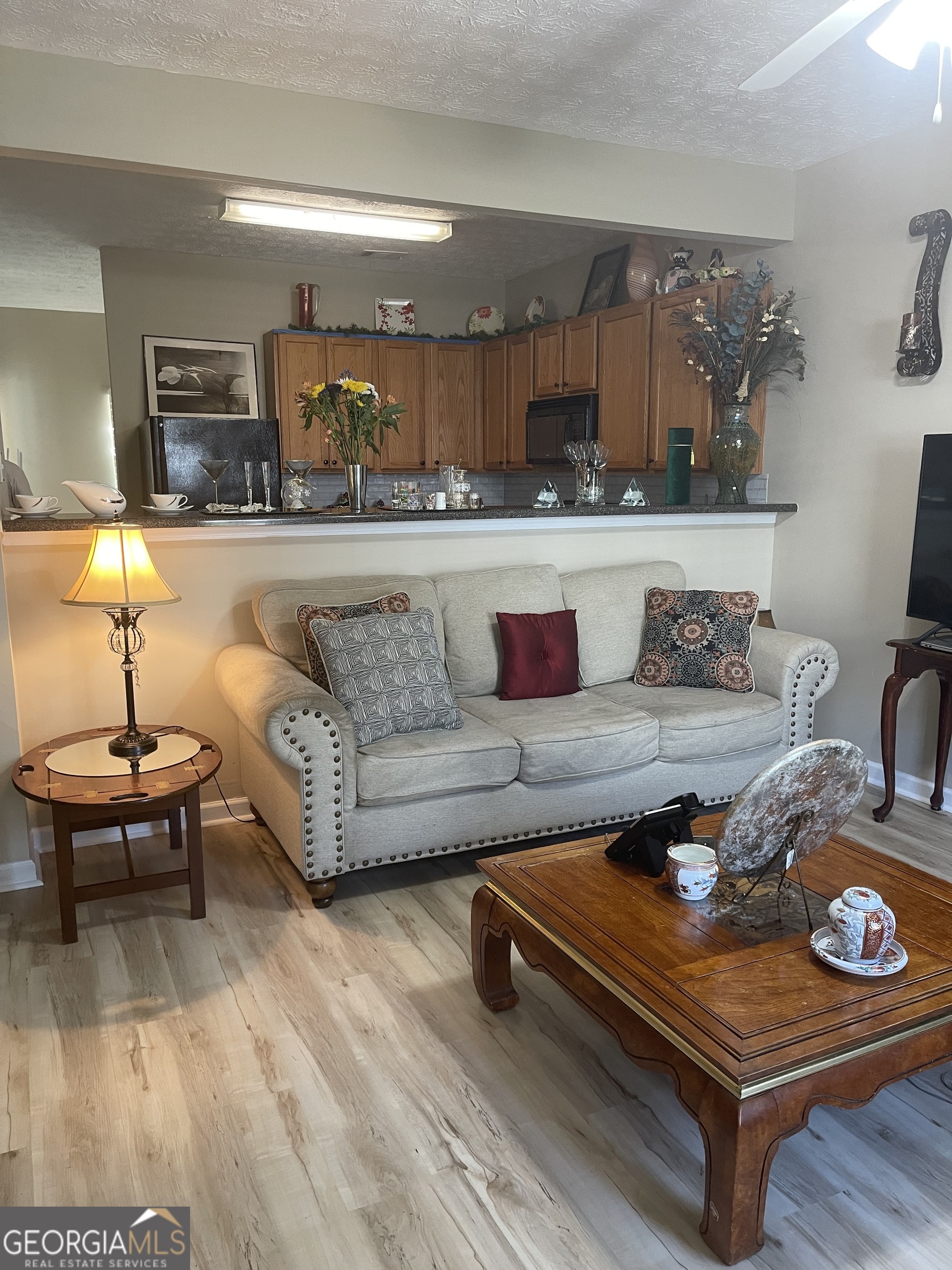 4911 Walden Lake Square Property Photo 12