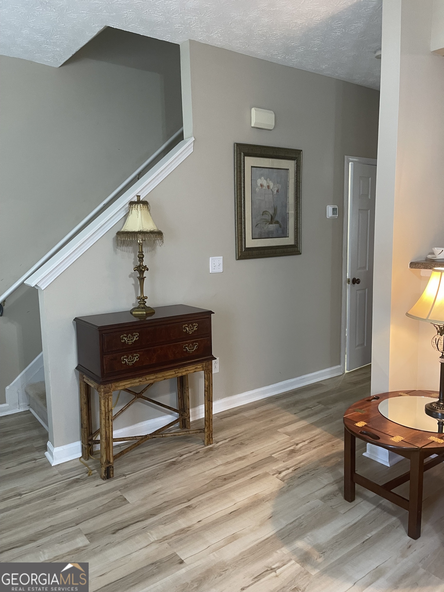 4911 Walden Lake Square Property Photo 13