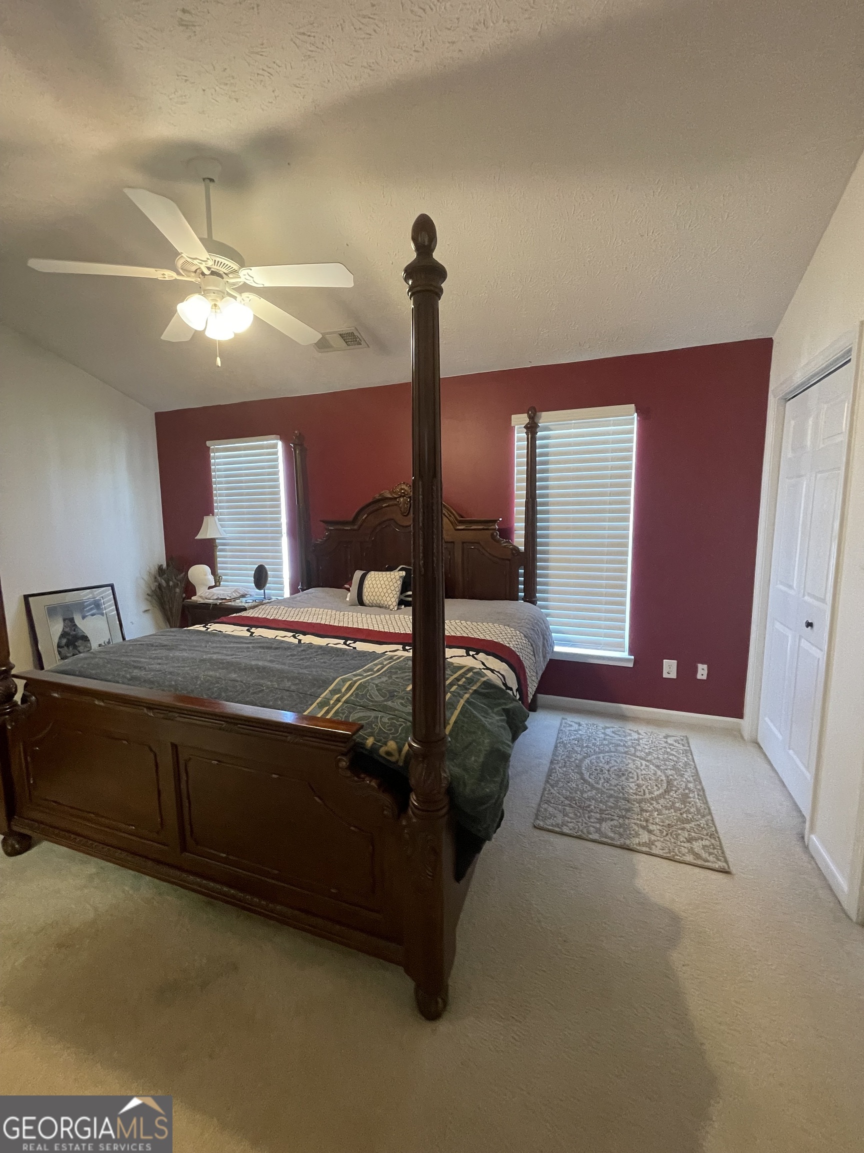 4911 Walden Lake Square Property Photo 16