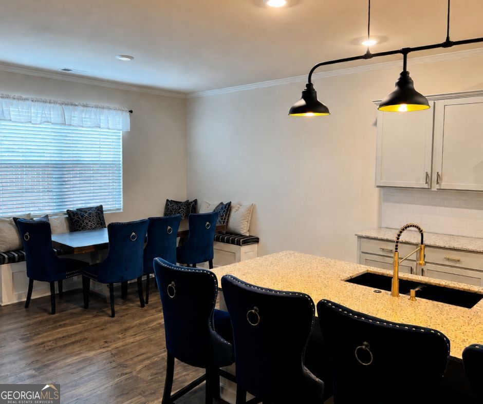 183 Durana Way Property Photo 4