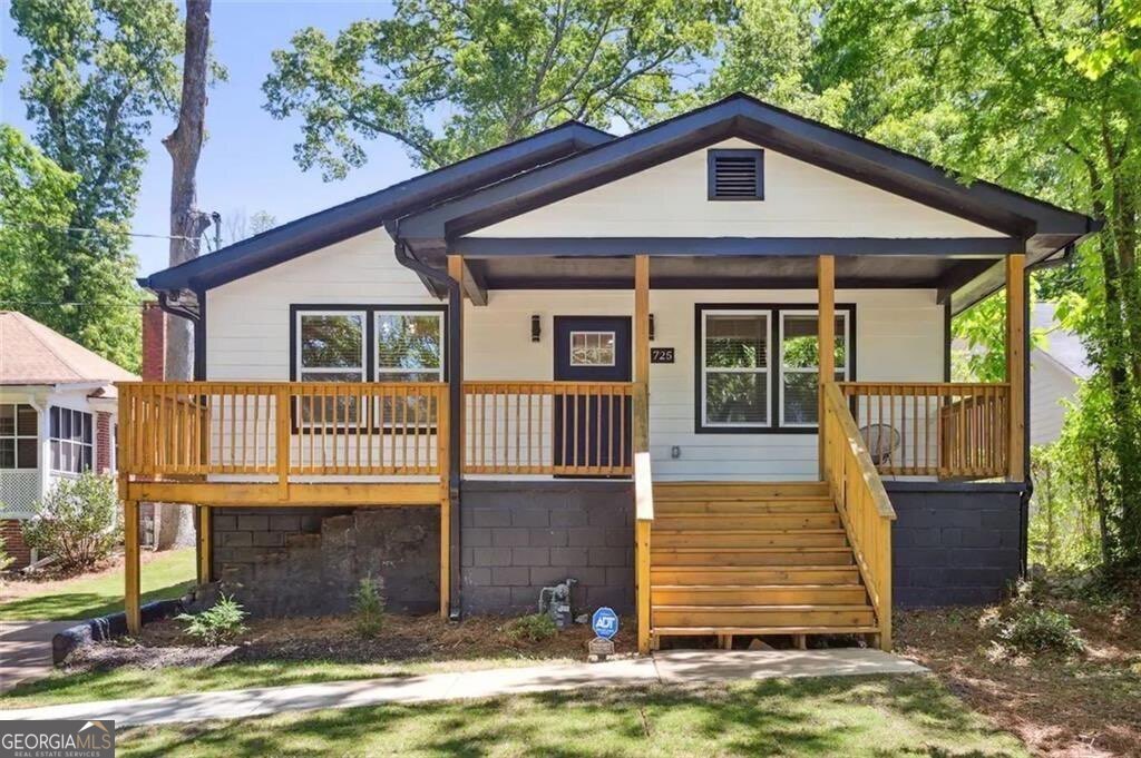 725 Alta Place Nw Property Photo 1