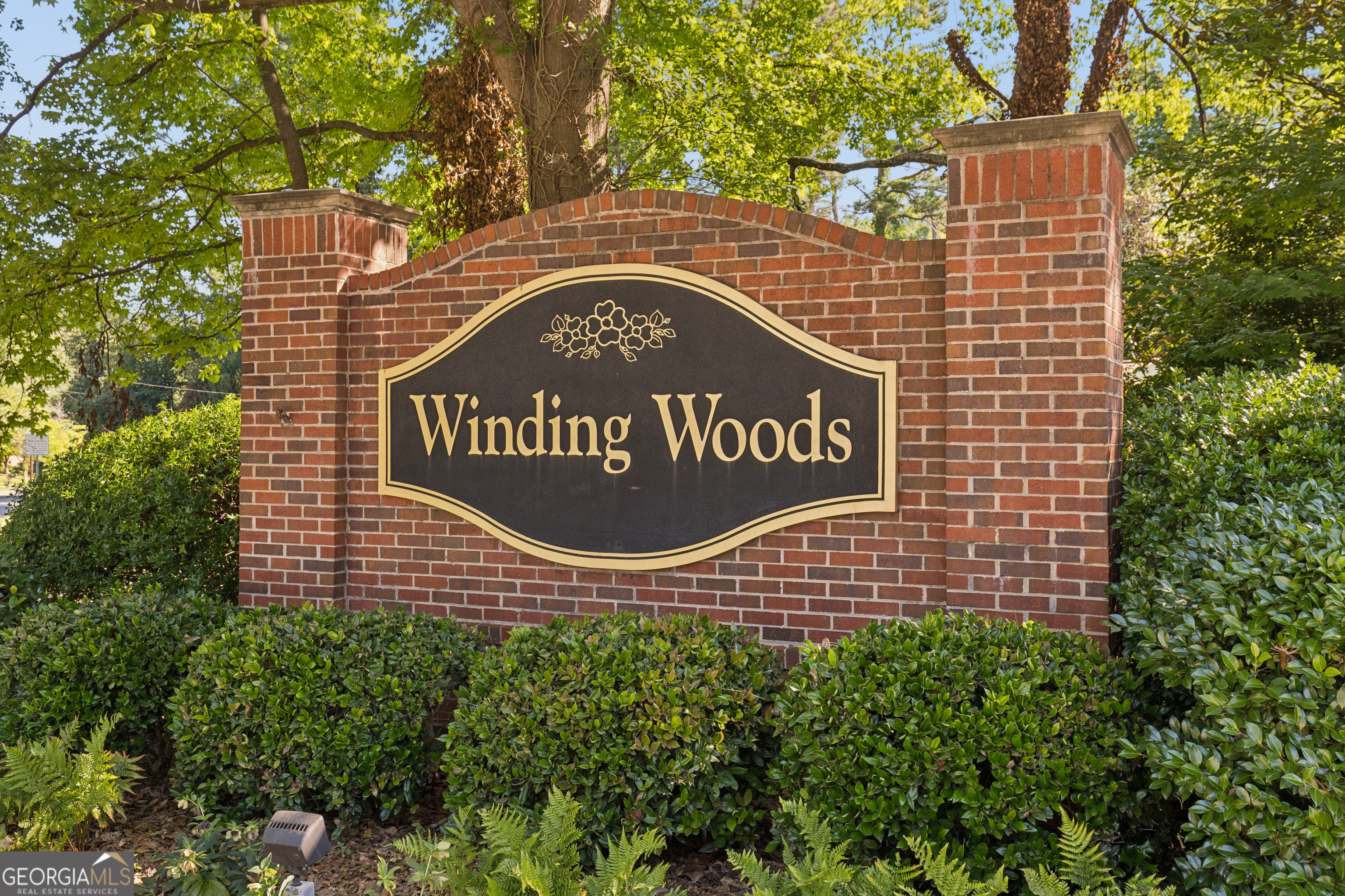 3646 Winview Court Property Photo 4