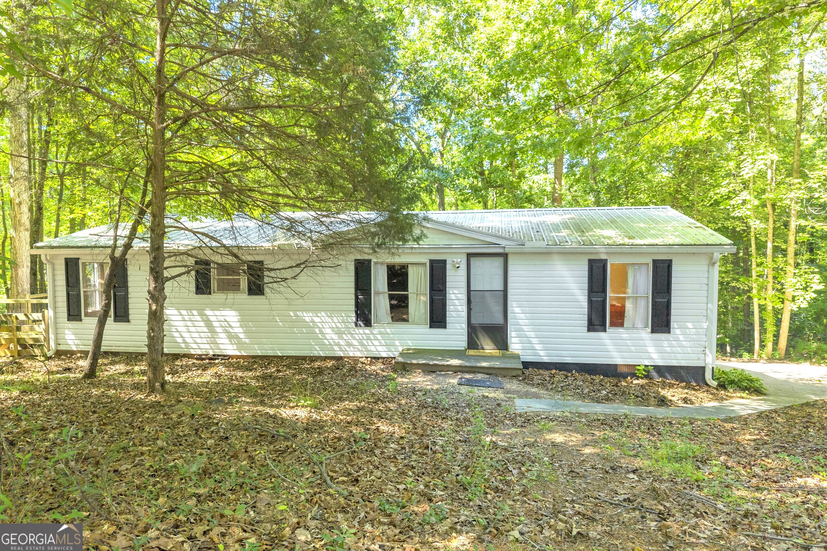 114 Lake Harbor Trail Property Photo 1