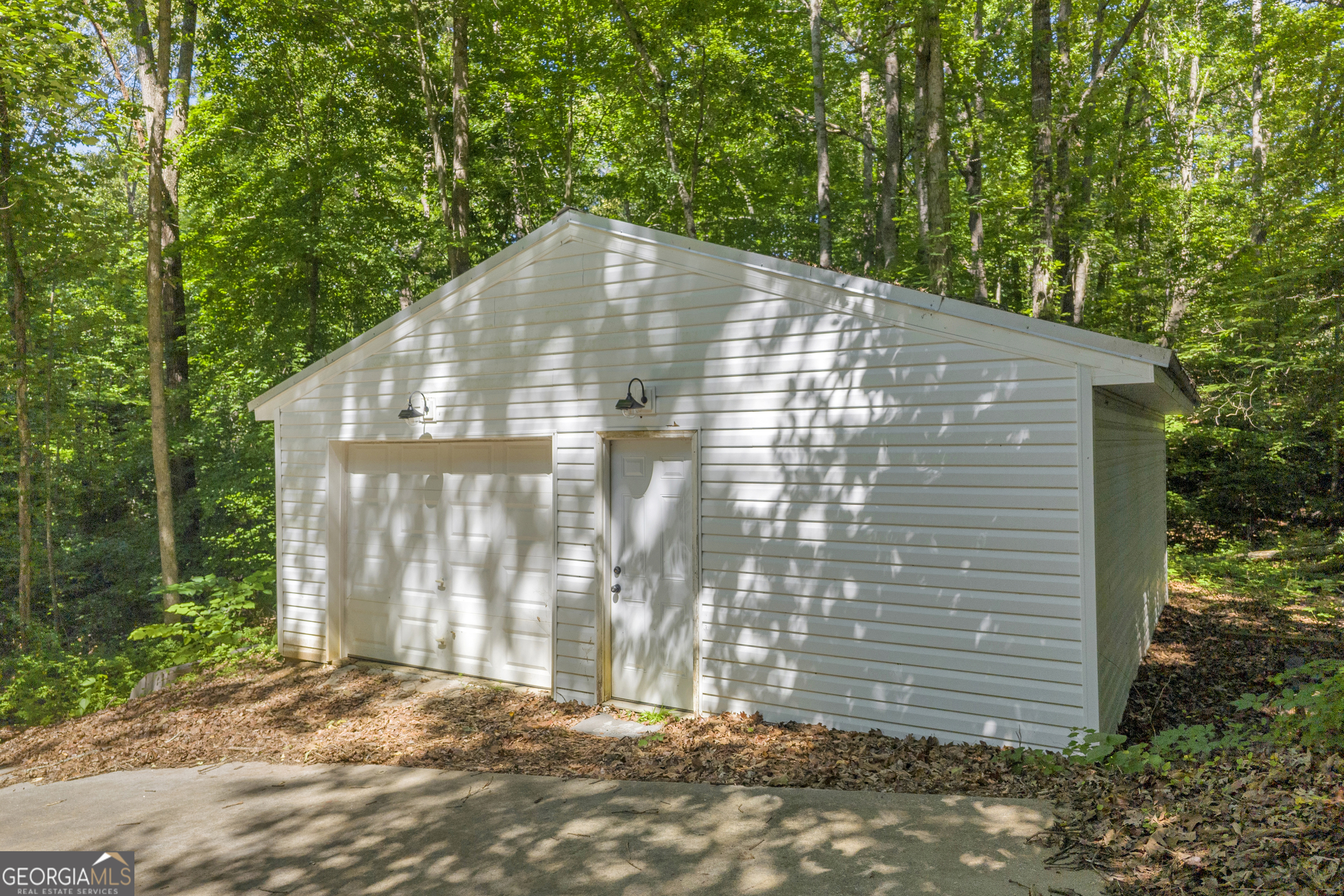 114 Lake Harbor Trail Property Photo 8