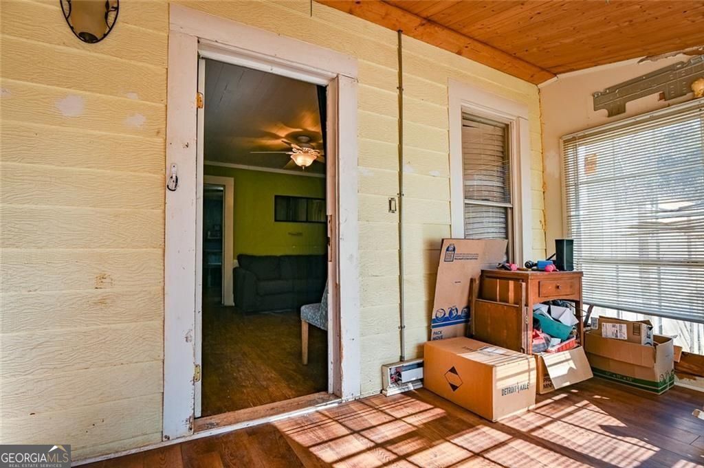 12462 Brown Bridge Road Property Photo 3