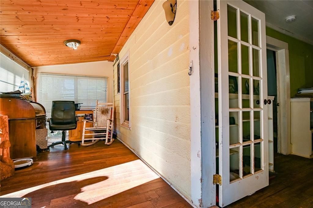 12462 Brown Bridge Road Property Photo 4
