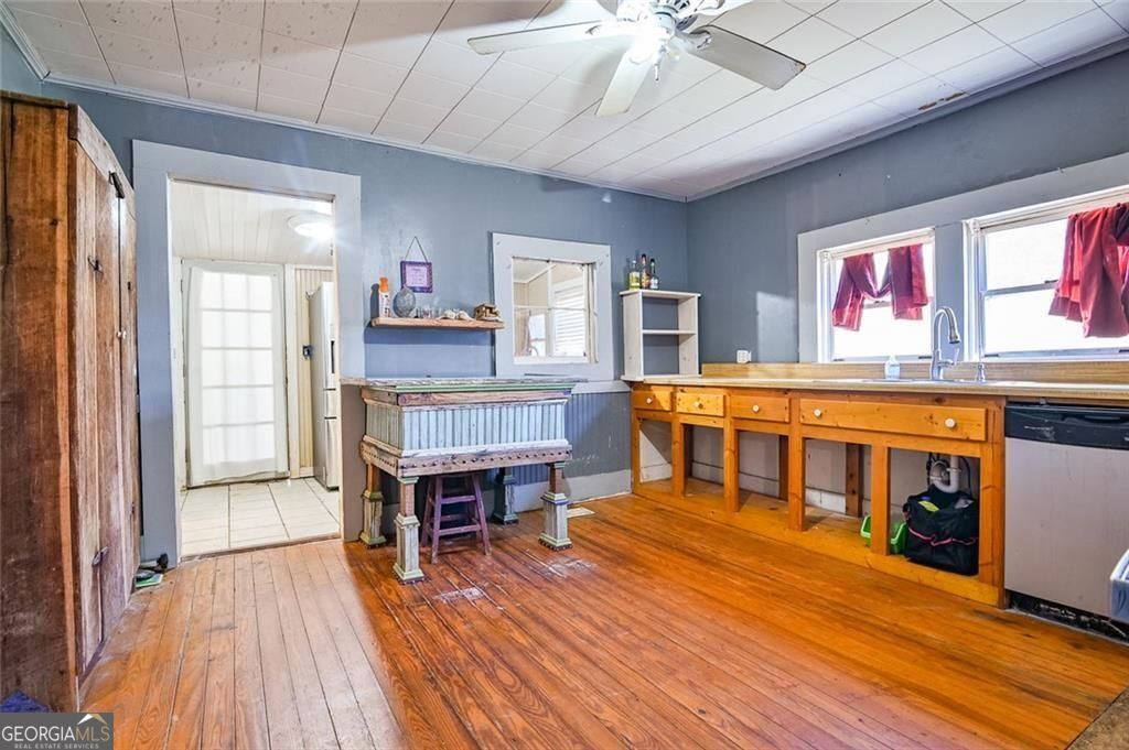12462 Brown Bridge Road Property Photo 9