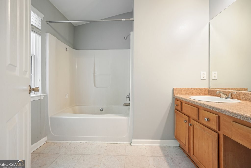 4719 Liberty Square Drive Property Photo 16