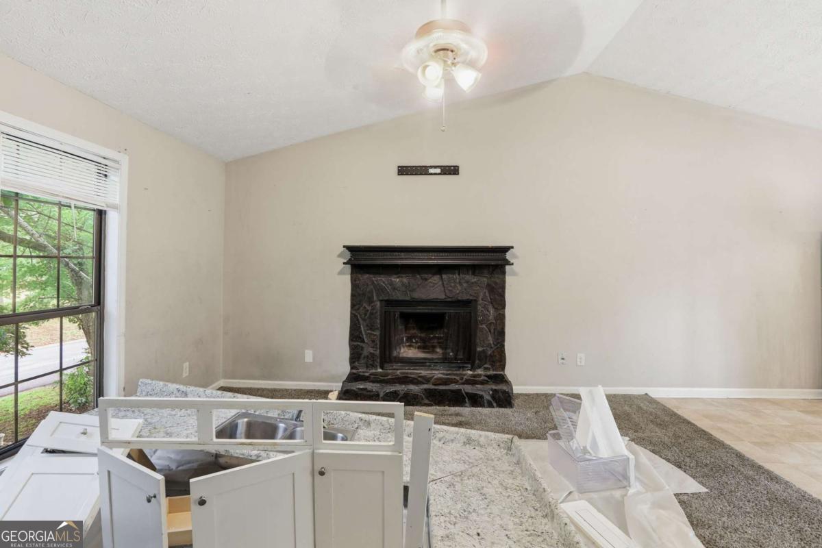 1648 Olde Oak Drive Property Photo 3