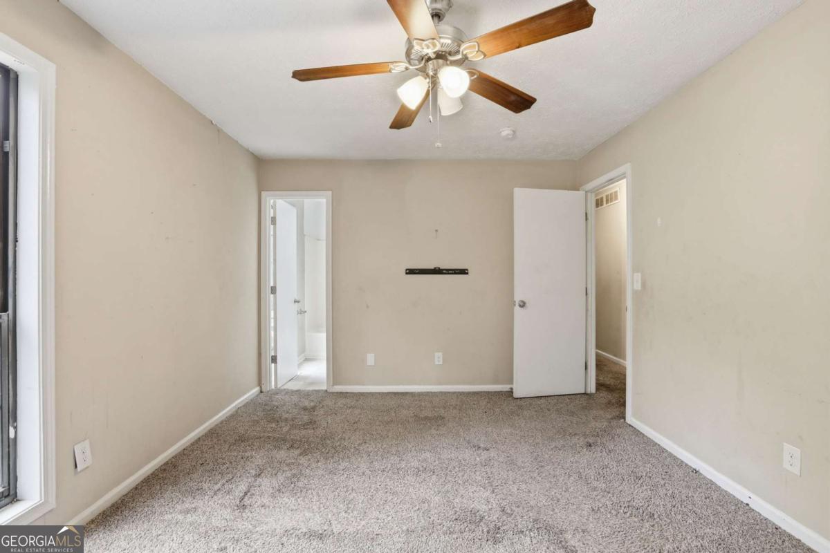 1648 Olde Oak Drive Property Photo 10