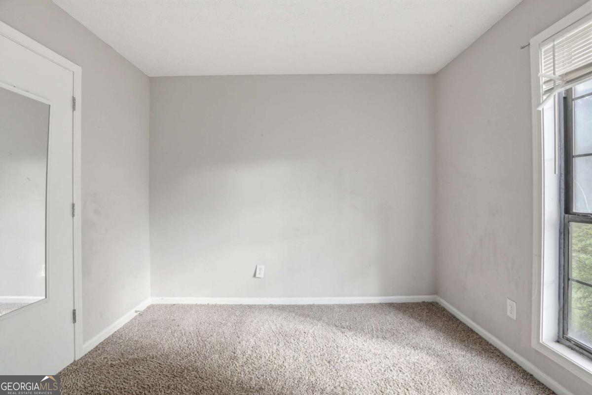 1648 Olde Oak Drive Property Photo 15