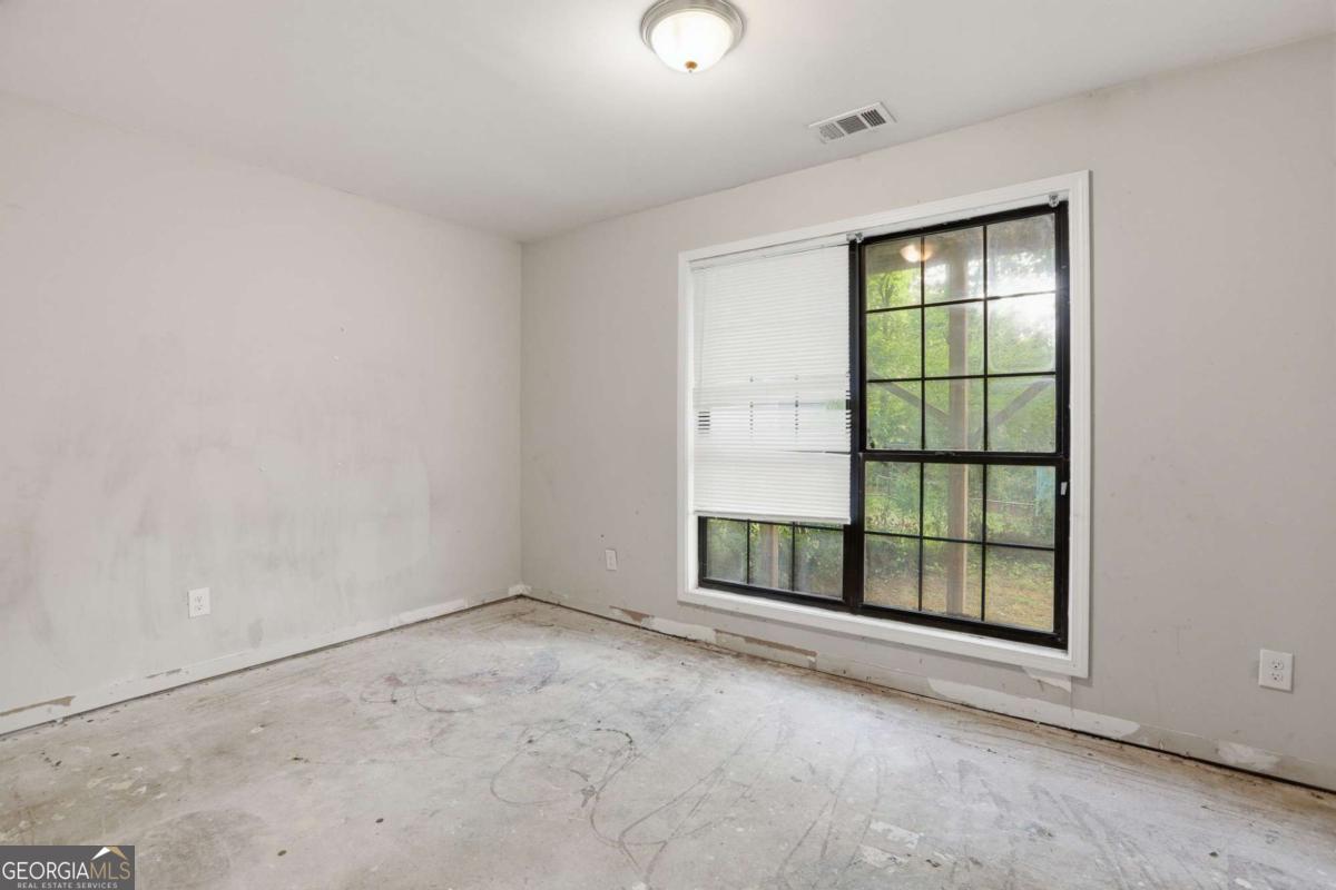 1648 Olde Oak Drive Property Photo 18