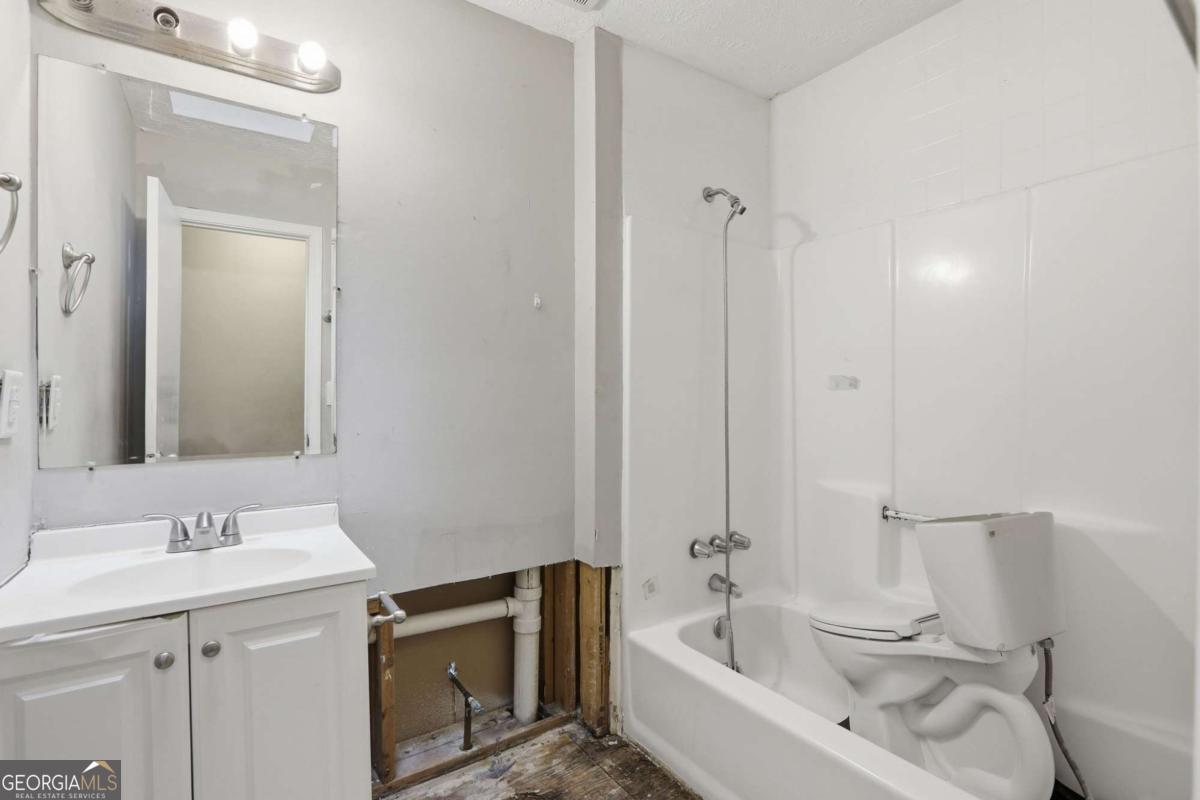 1648 Olde Oak Drive Property Photo 22