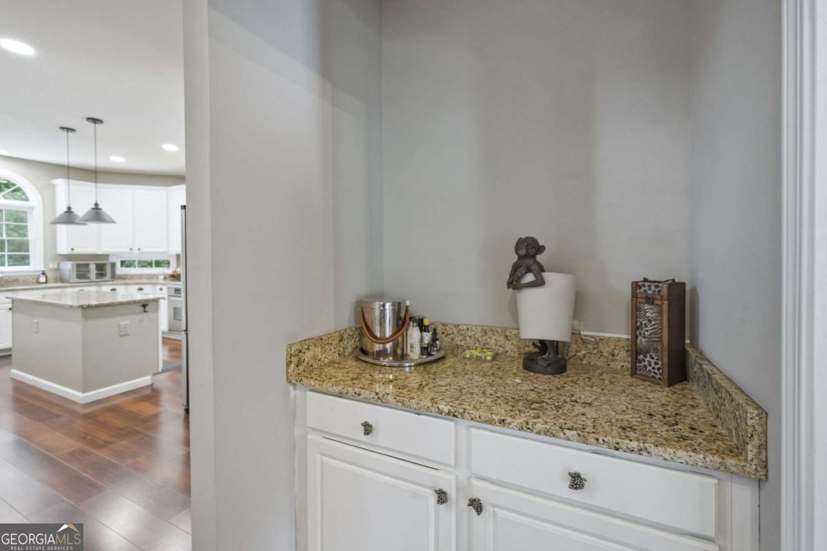 230 Park Creek Drive Property Photo 16