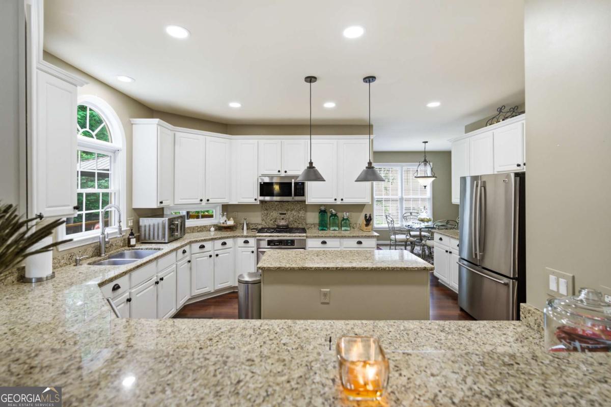 230 Park Creek Drive Property Photo 17