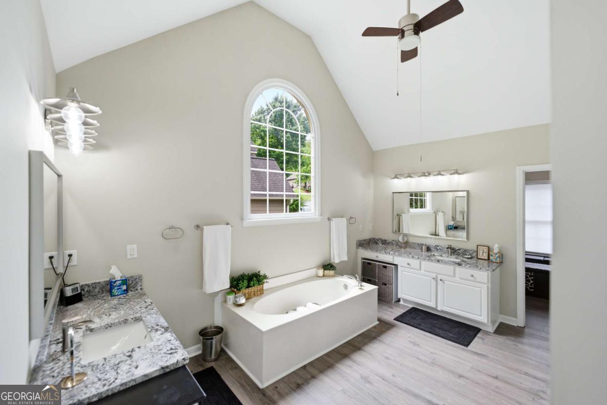 230 Park Creek Drive Property Photo 43