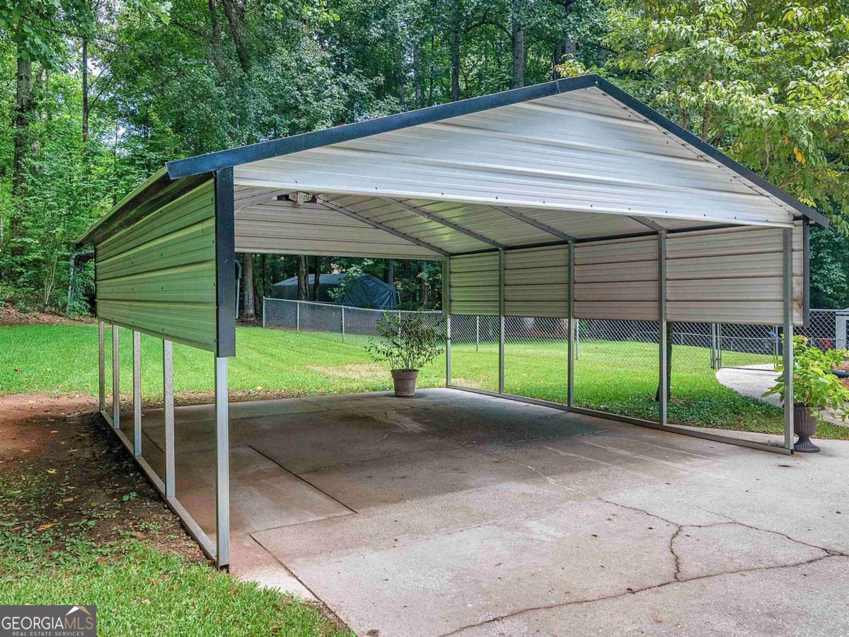 280 Deer Trace Drive Property Photo 34