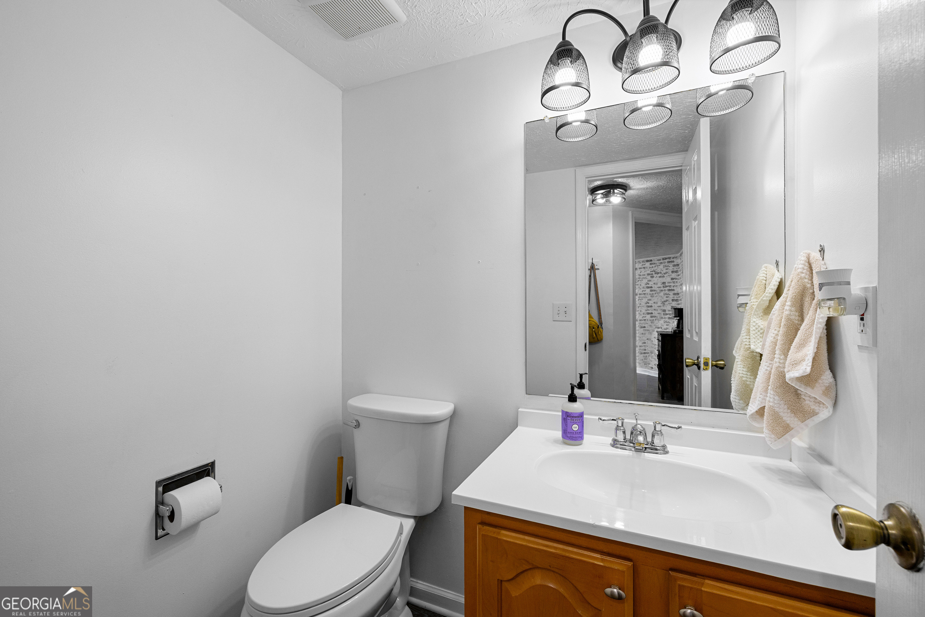 901 Huntington Place Property Photo 21