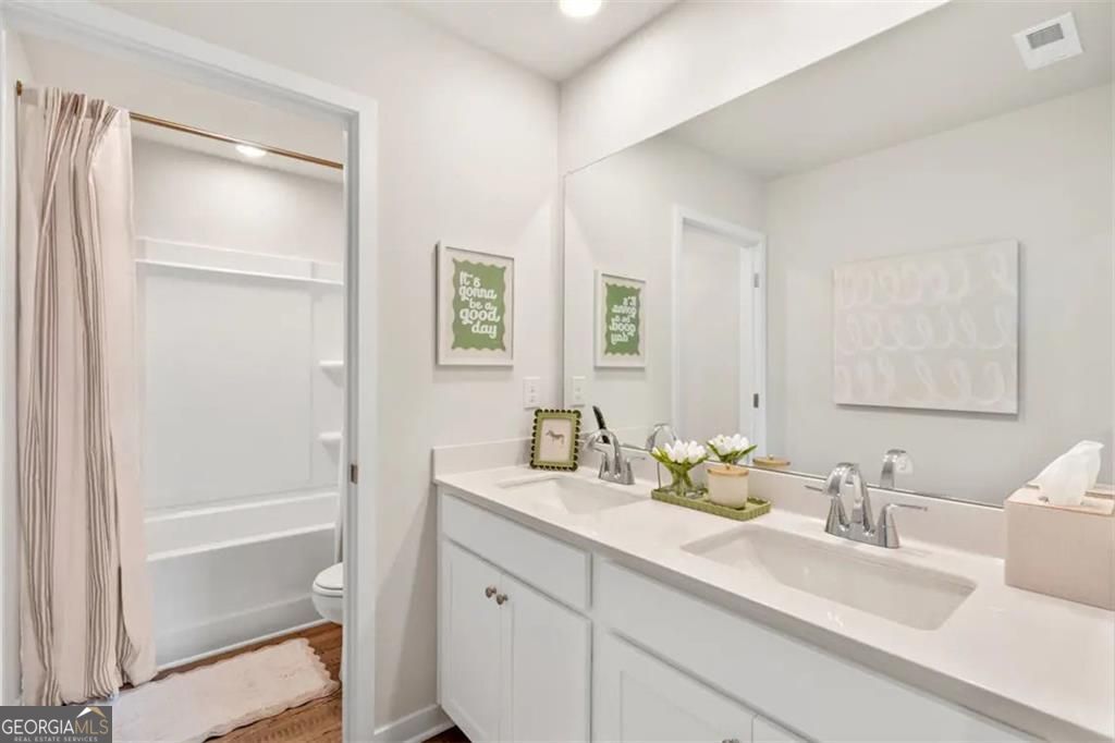 300 Earnshaw Avenue Property Photo 13
