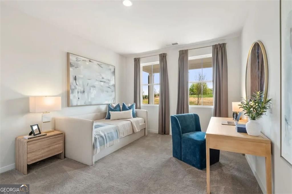 300 Earnshaw Avenue Property Photo 14