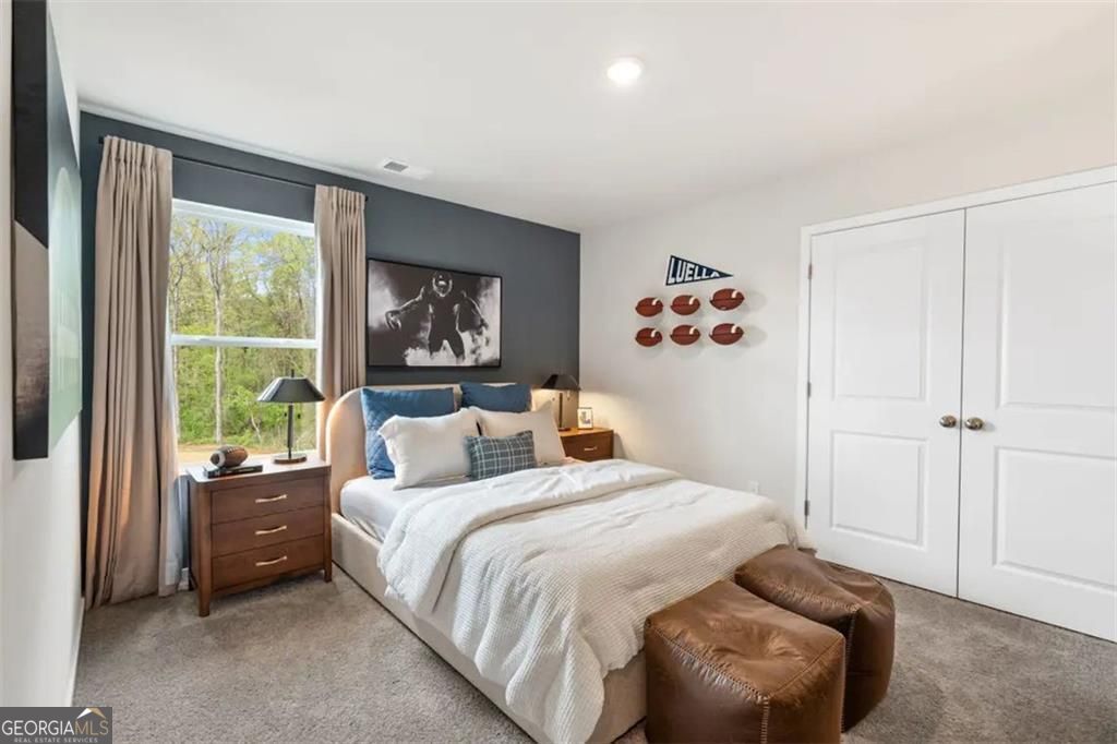 300 Earnshaw Avenue Property Photo 15