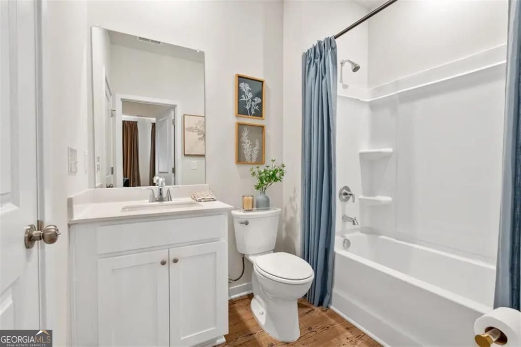 300 Earnshaw Avenue Property Photo 16