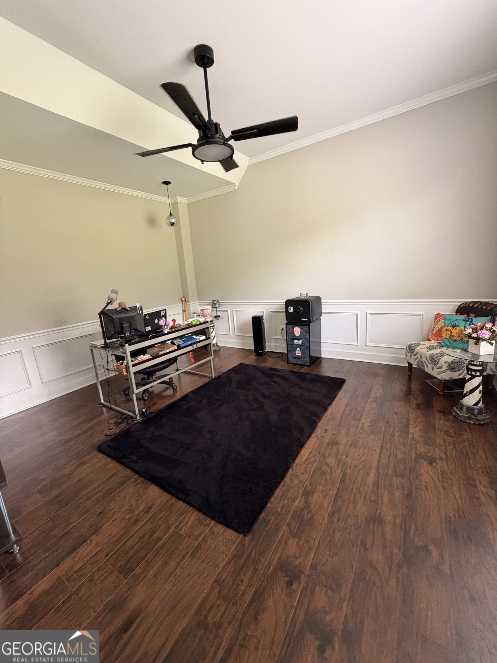 892 Perimeter Road Property Photo 10
