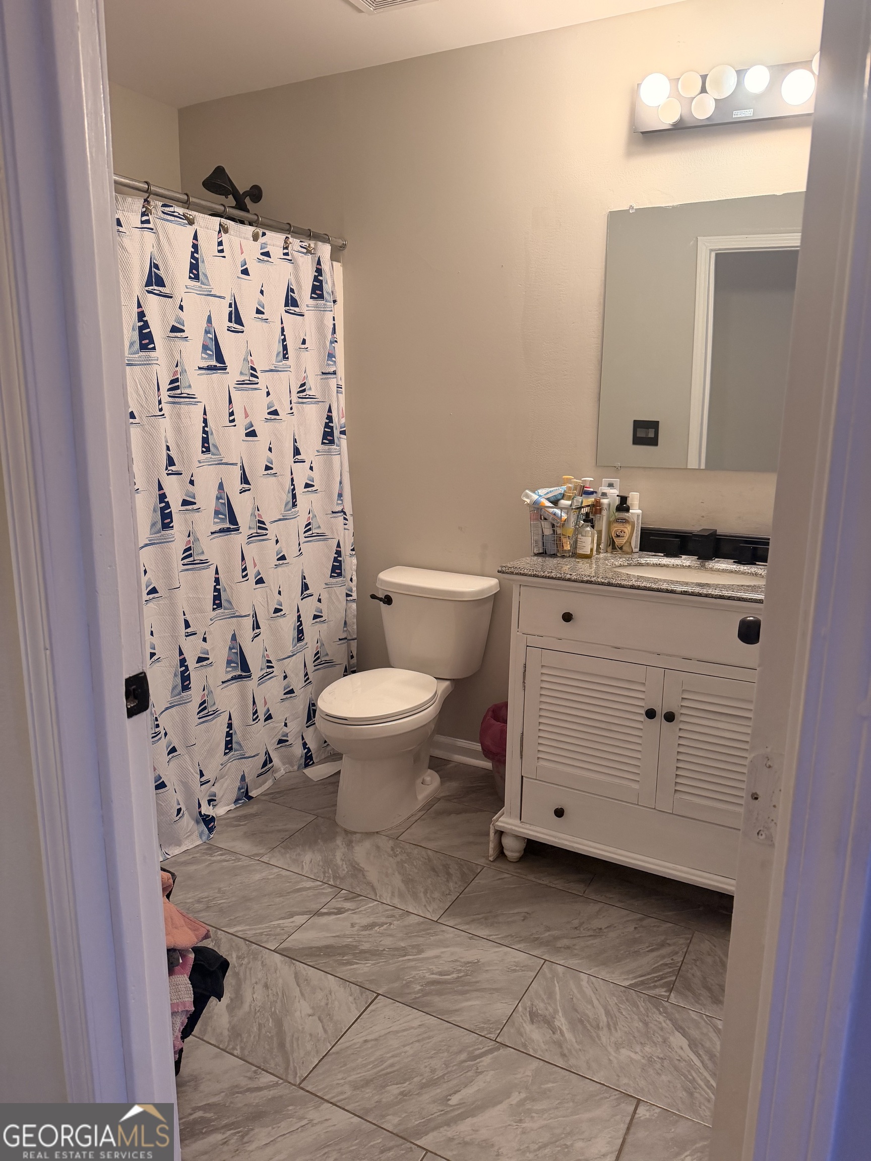 892 Perimeter Road Property Photo 21
