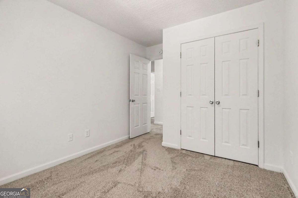 5305 Oakley Commons Boulevard Property Photo 19