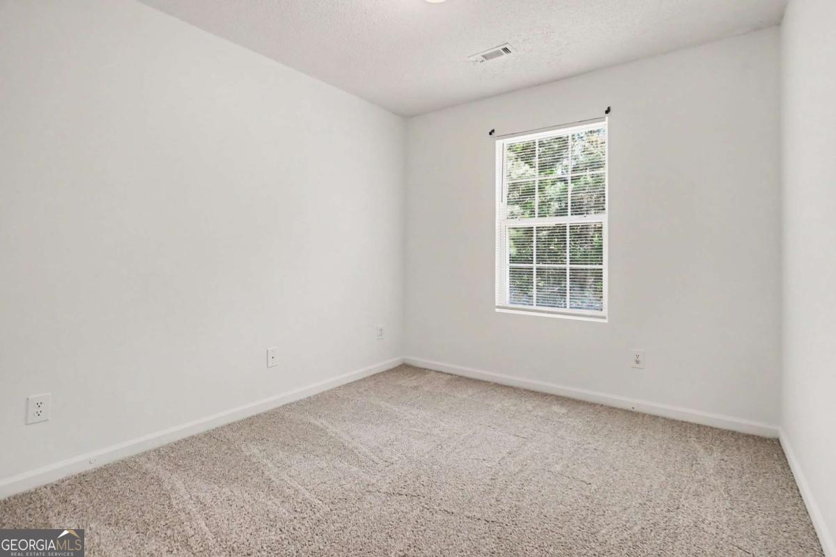 5305 Oakley Commons Boulevard Property Photo 20