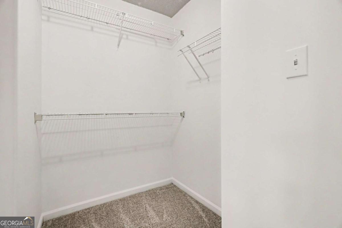 5305 Oakley Commons Boulevard Property Photo 24