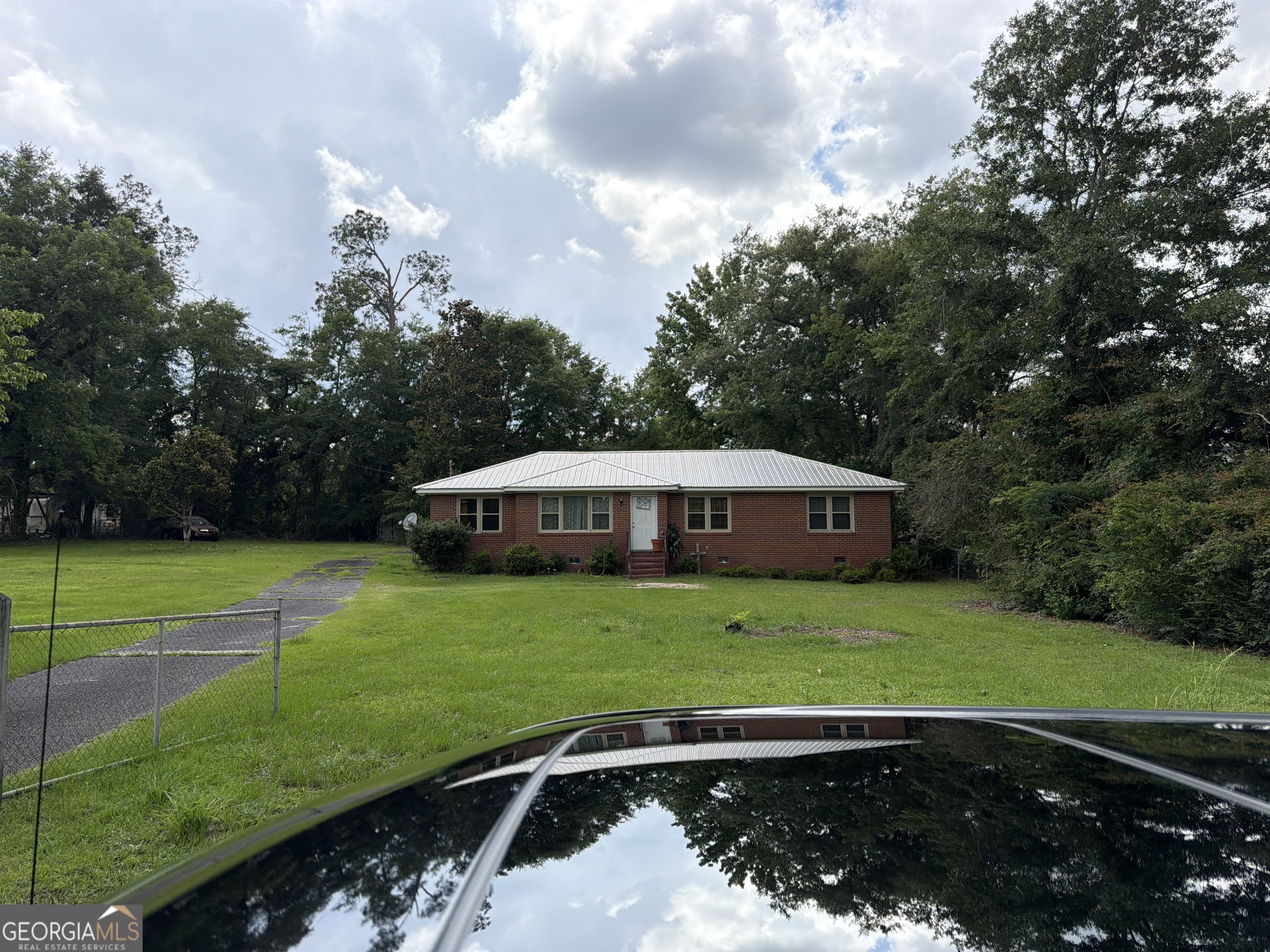 118 Arden Drive Property Photo 1