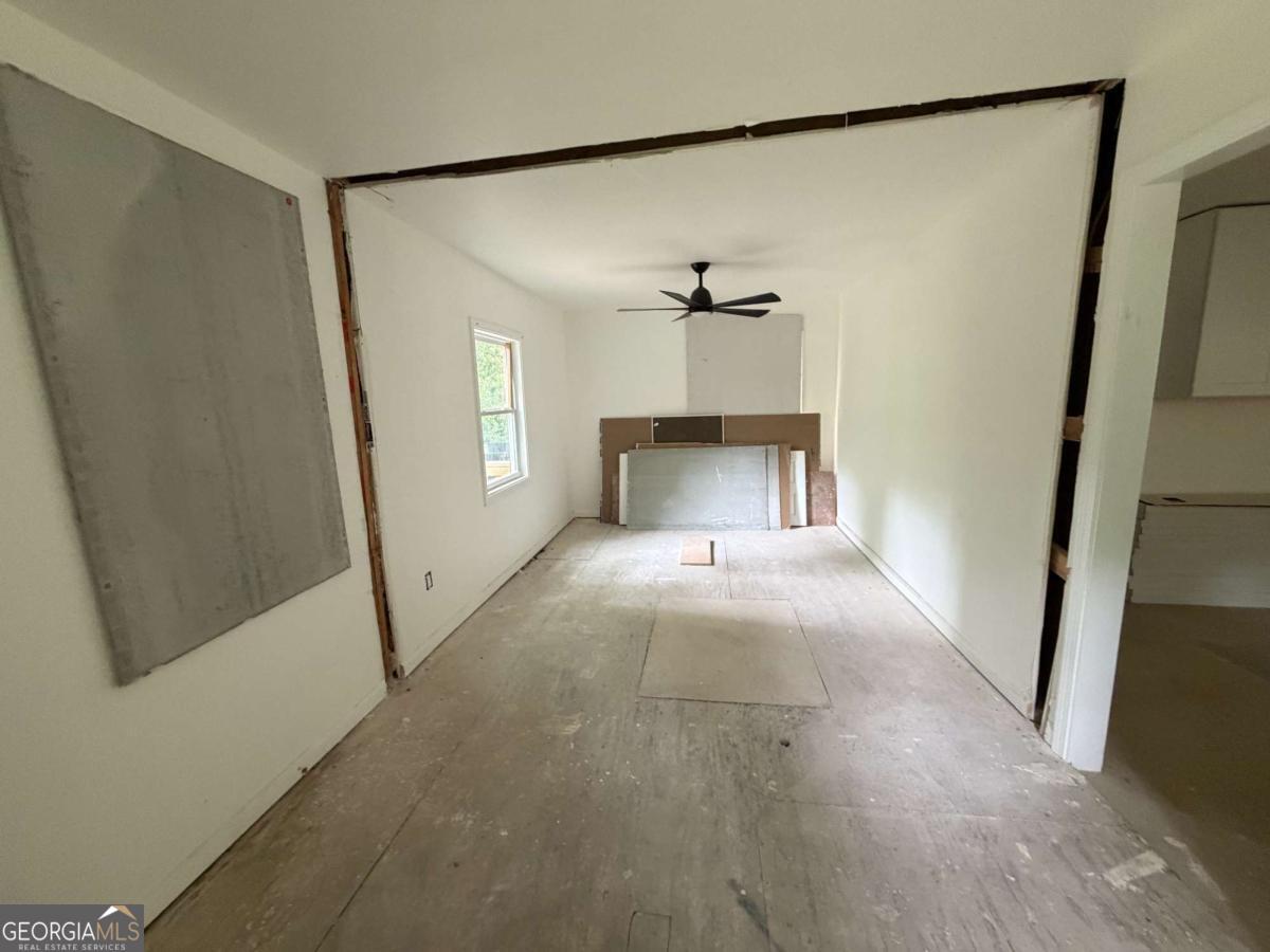 1551 Broad Street Ne Property Photo 4