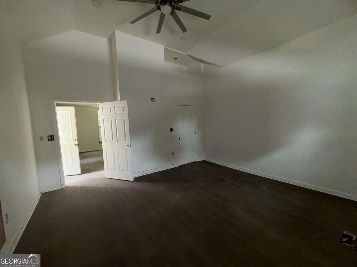 1551 Broad Street Ne Property Photo 7