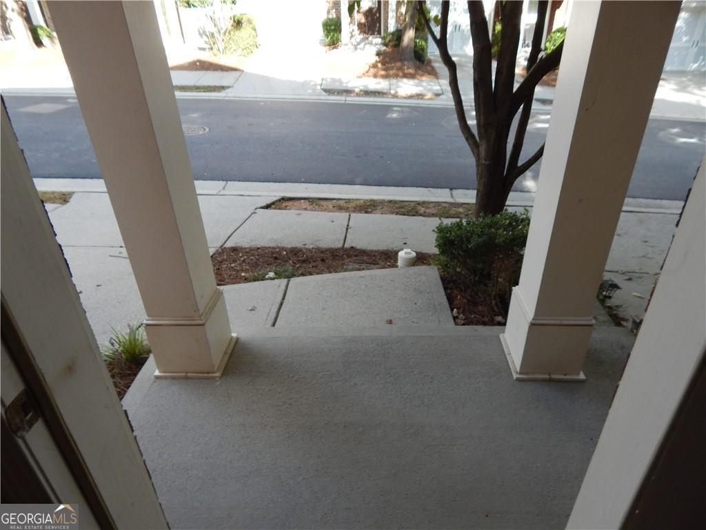 2199 Landing Walk Drive Property Photo 3