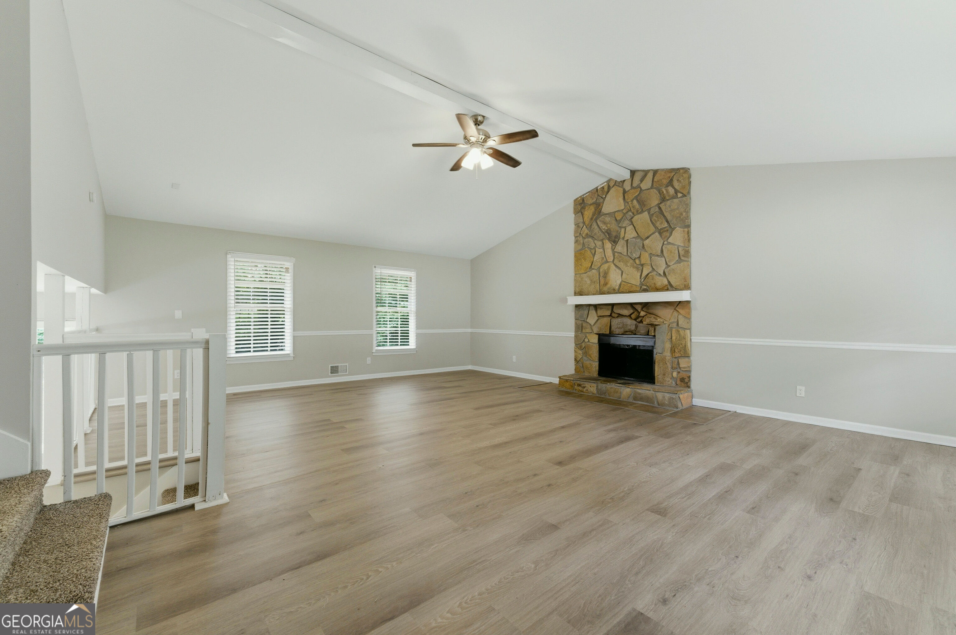 615 Hickory Nobb Property Photo 2