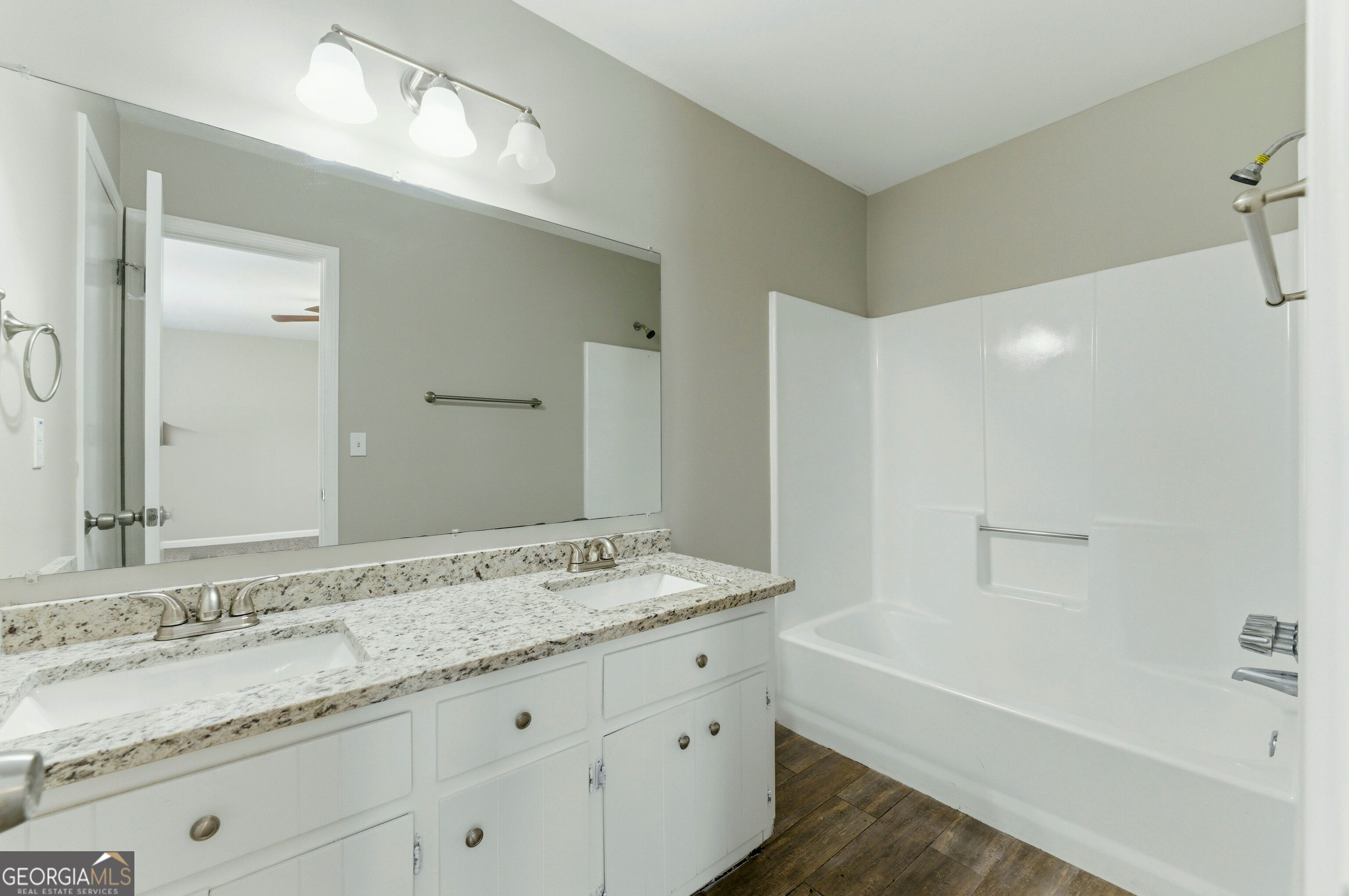 615 Hickory Nobb Property Photo 13