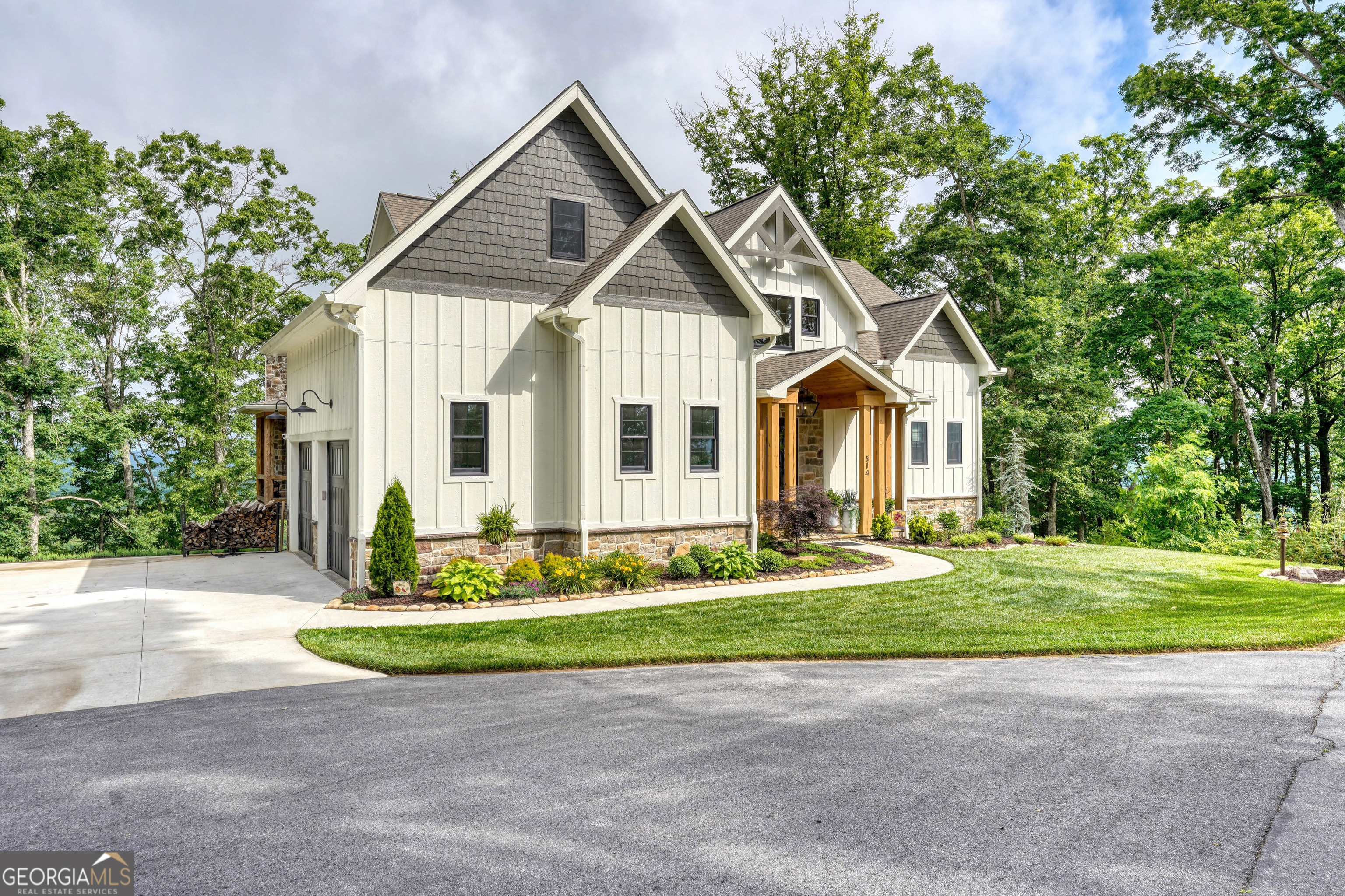 514 Winding Ridge Property Photo 13