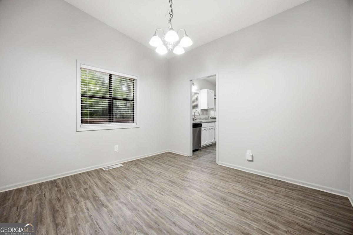 490 Summerfield Drive Property Photo 5